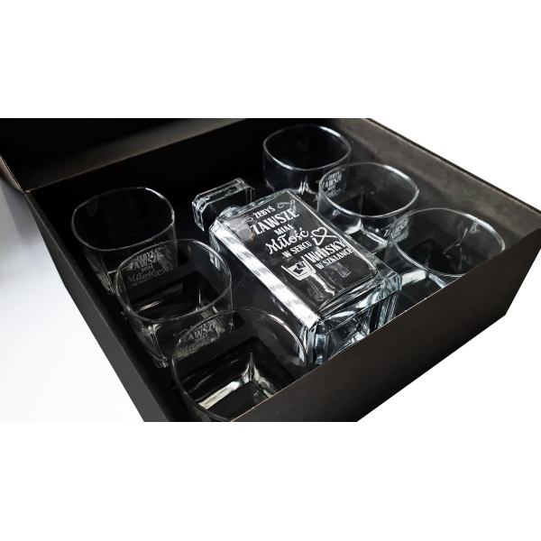 KARAFKA kwadratowa + 6 szklanek w czarnym pudełku